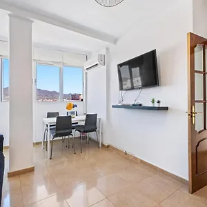 3 Bedroom Near Centre Apartamento